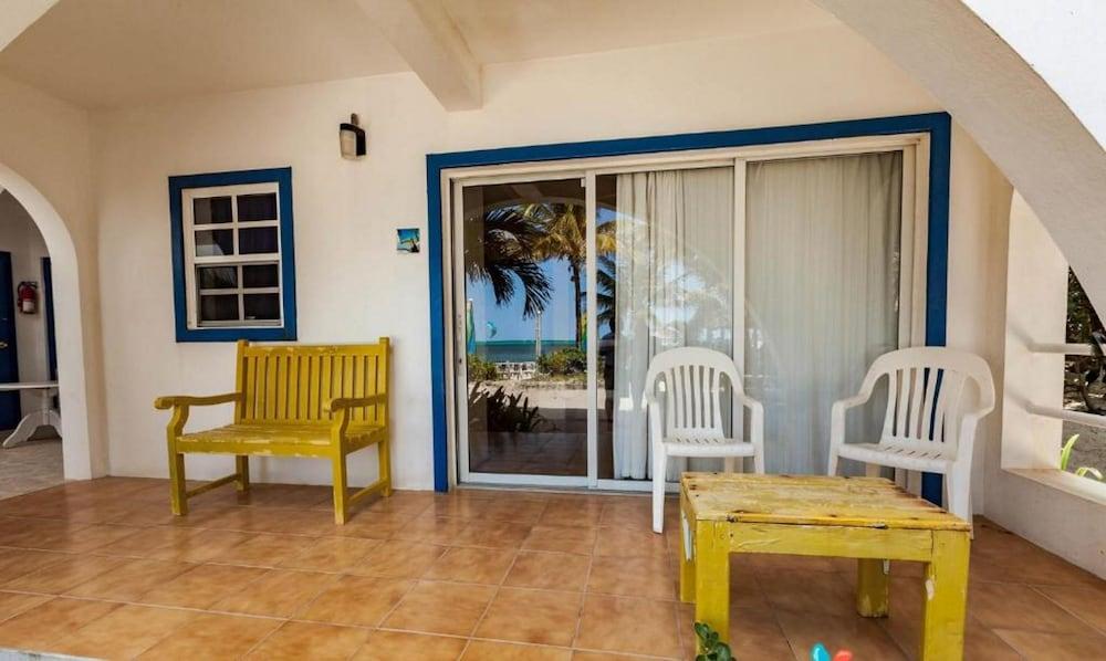 Caribbean Villas Hotel San Pedro  Exterior photo